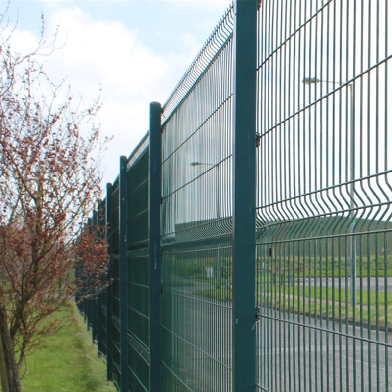 3D-wire-panel-fence12